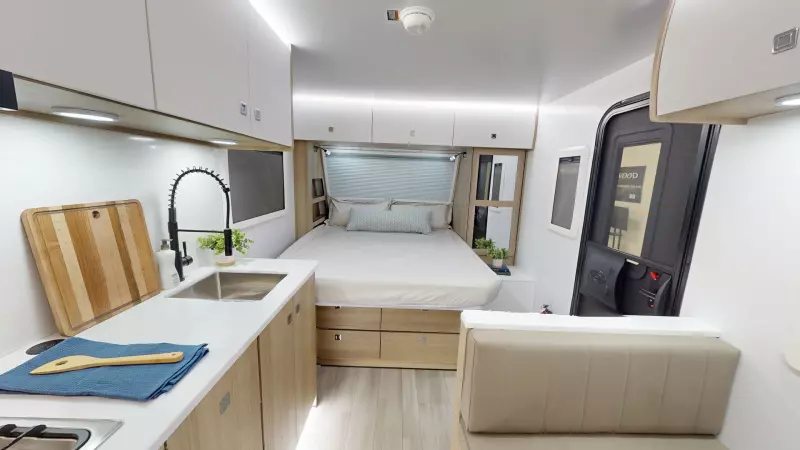 19.4 Floorplan Main Room